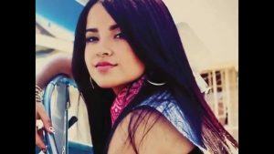 Becky g